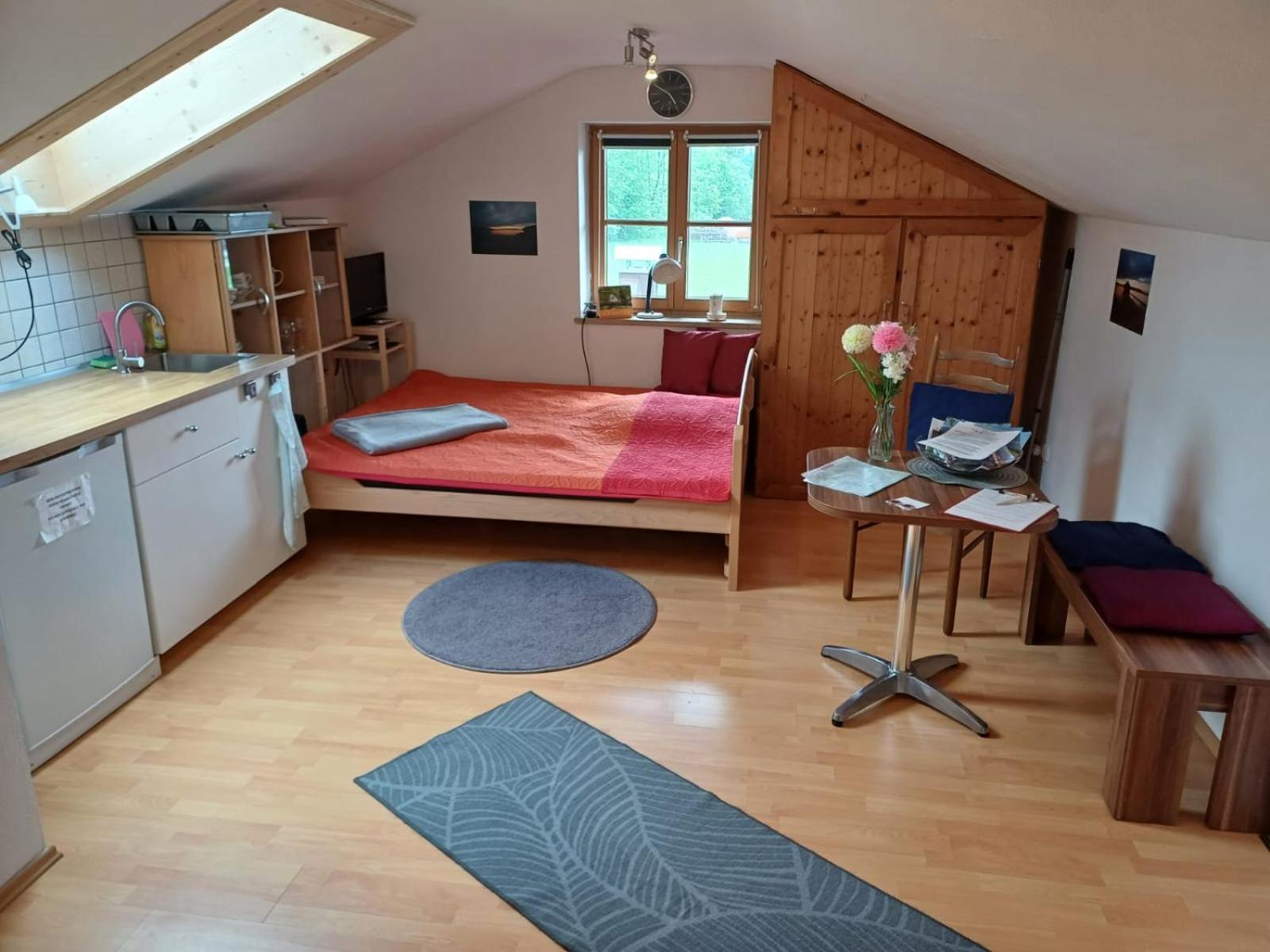 Apartment Moosblick Zwischen Bergen Und See 베네딕트보이에른 외부 사진